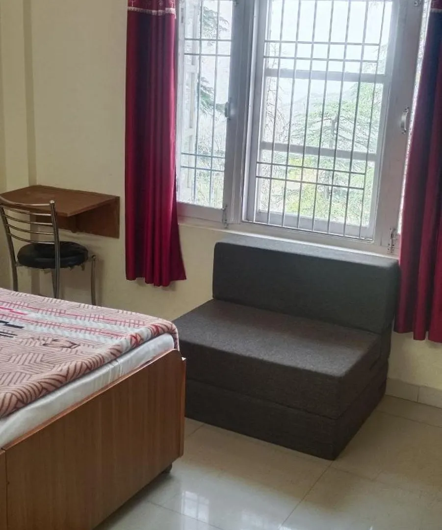 Krishna Hill Stay Near Mall Road Shimla 0*,