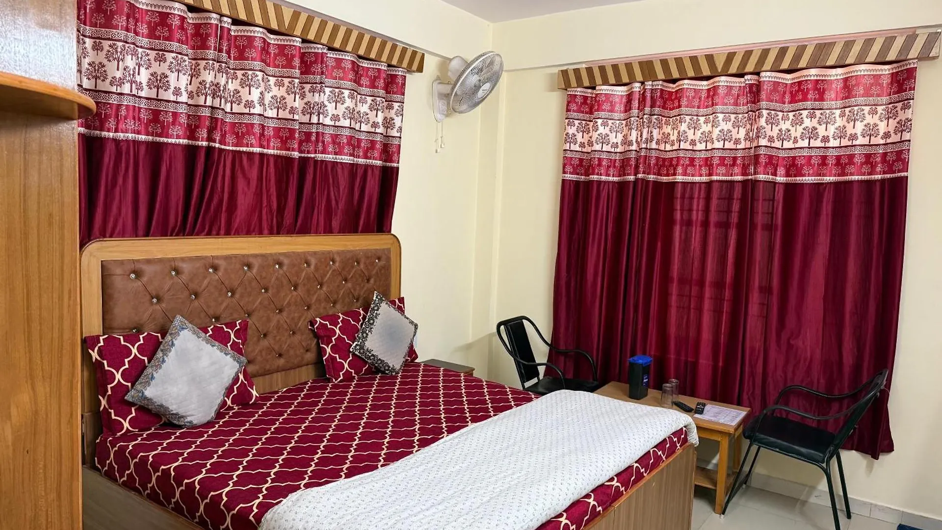 Krishna Hill Stay Near Mall Road Shimla Indien